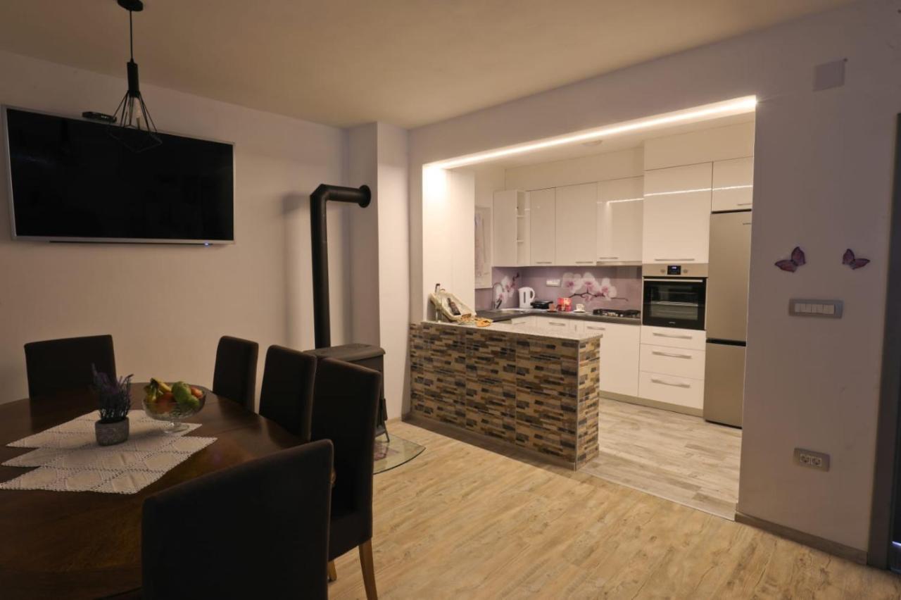 Apartman Teo &Tena Otočac Εξωτερικό φωτογραφία