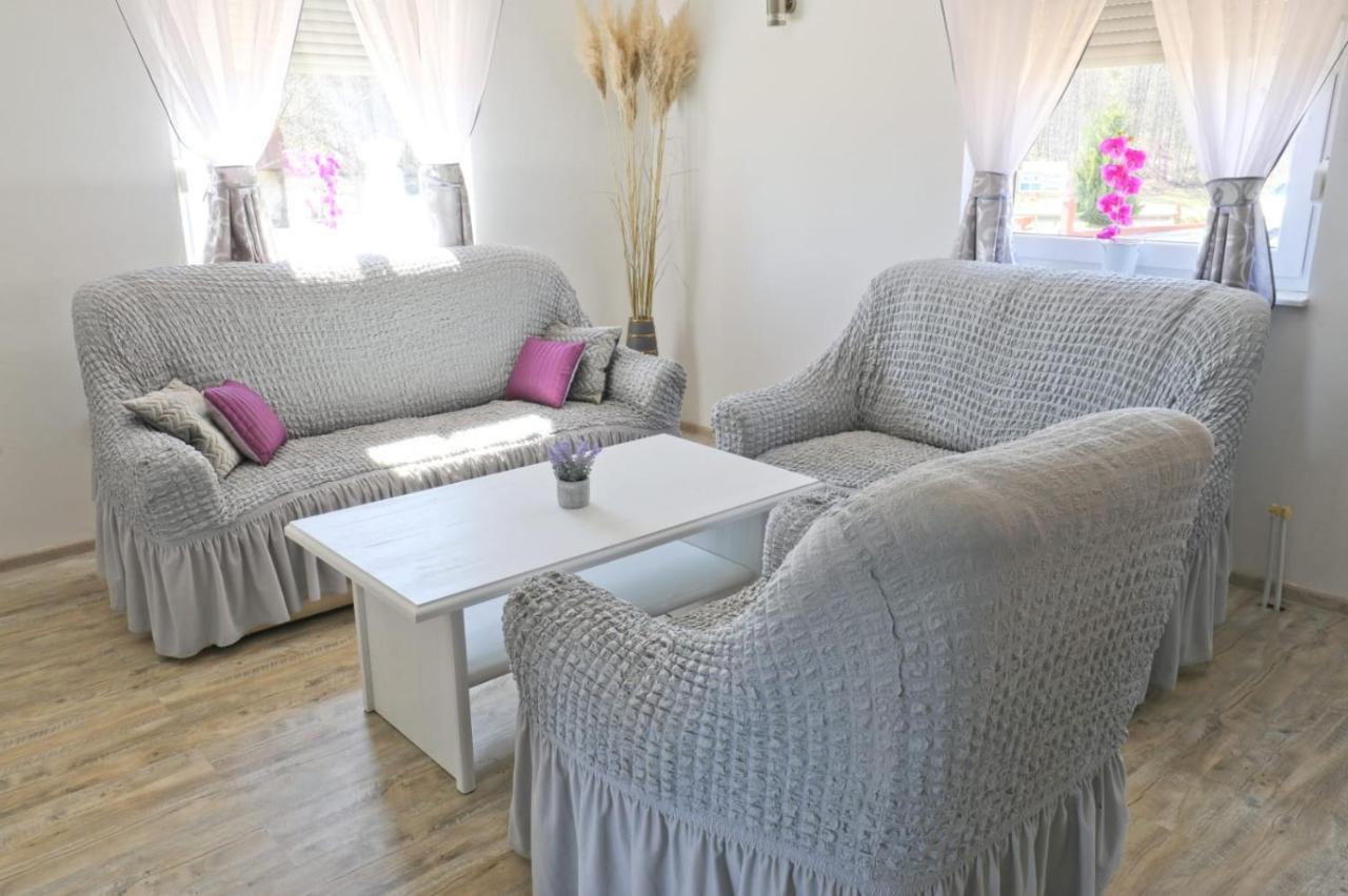 Apartman Teo &Tena Otočac Εξωτερικό φωτογραφία
