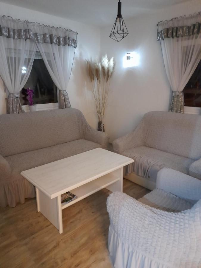 Apartman Teo &Tena Otočac Εξωτερικό φωτογραφία