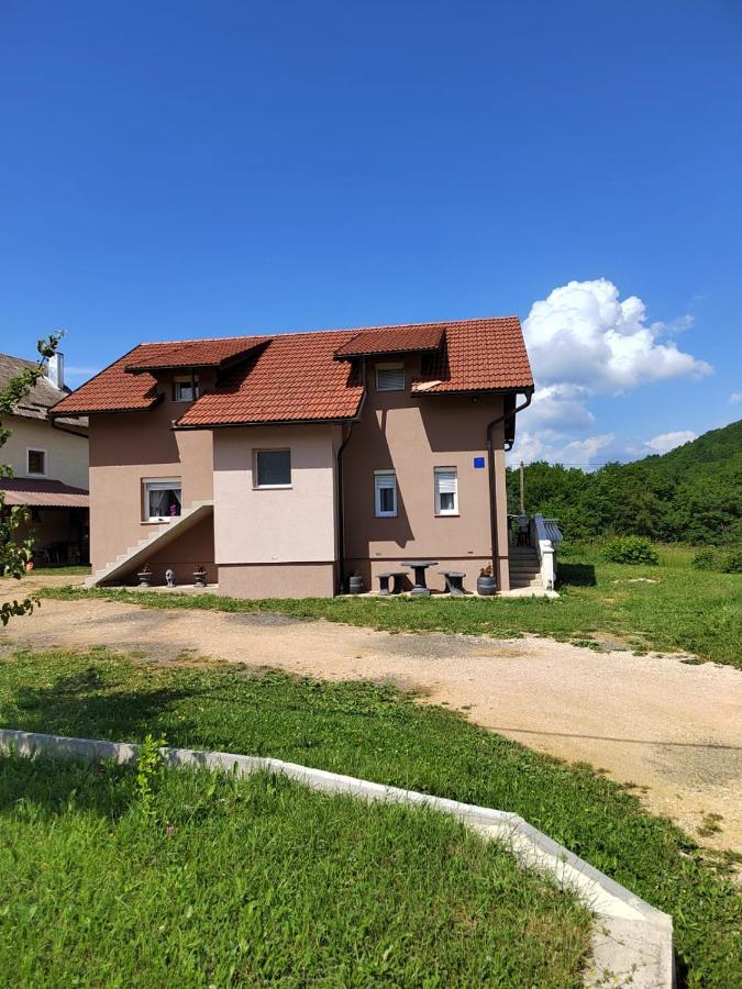 Apartman Teo &Tena Otočac Εξωτερικό φωτογραφία